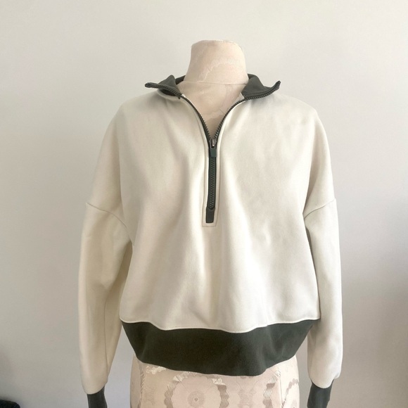 Fabletics ivory & dark khaki green quarter zip crop sweatshirt - Picture 1 of 5